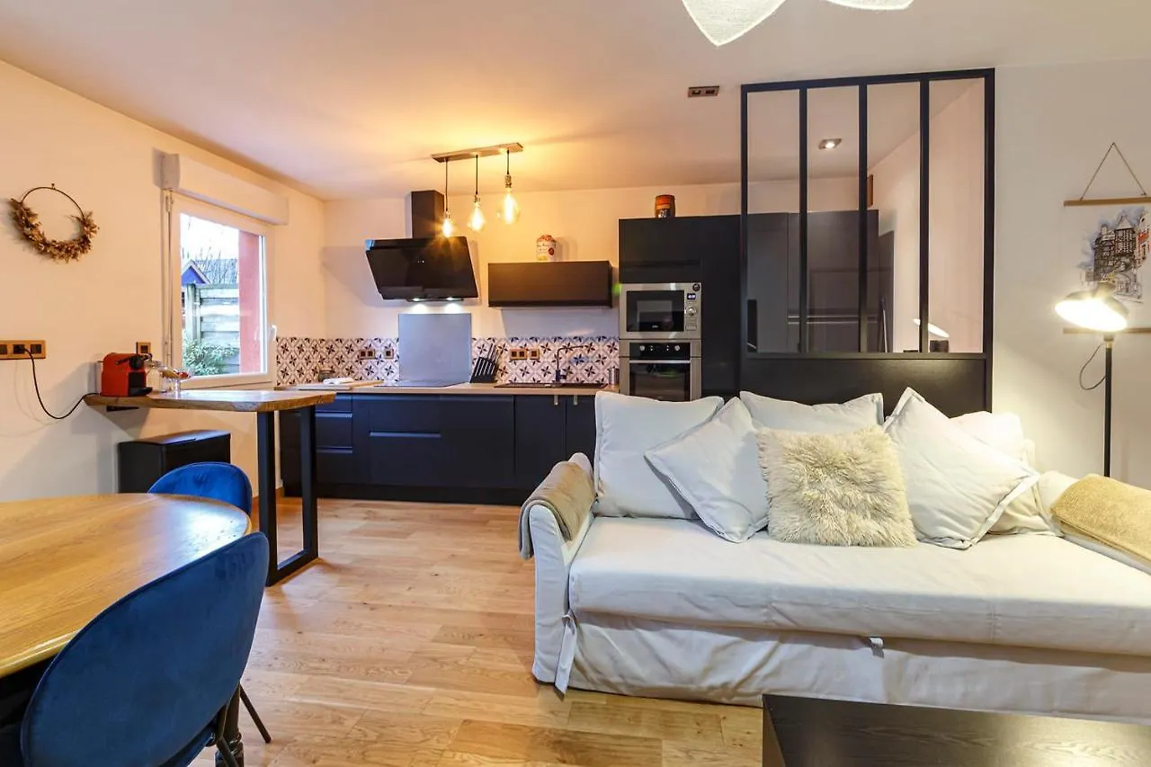 Appartement Le Saint Cyr - Bel Appartement, Parking & Terrasse Rennes France