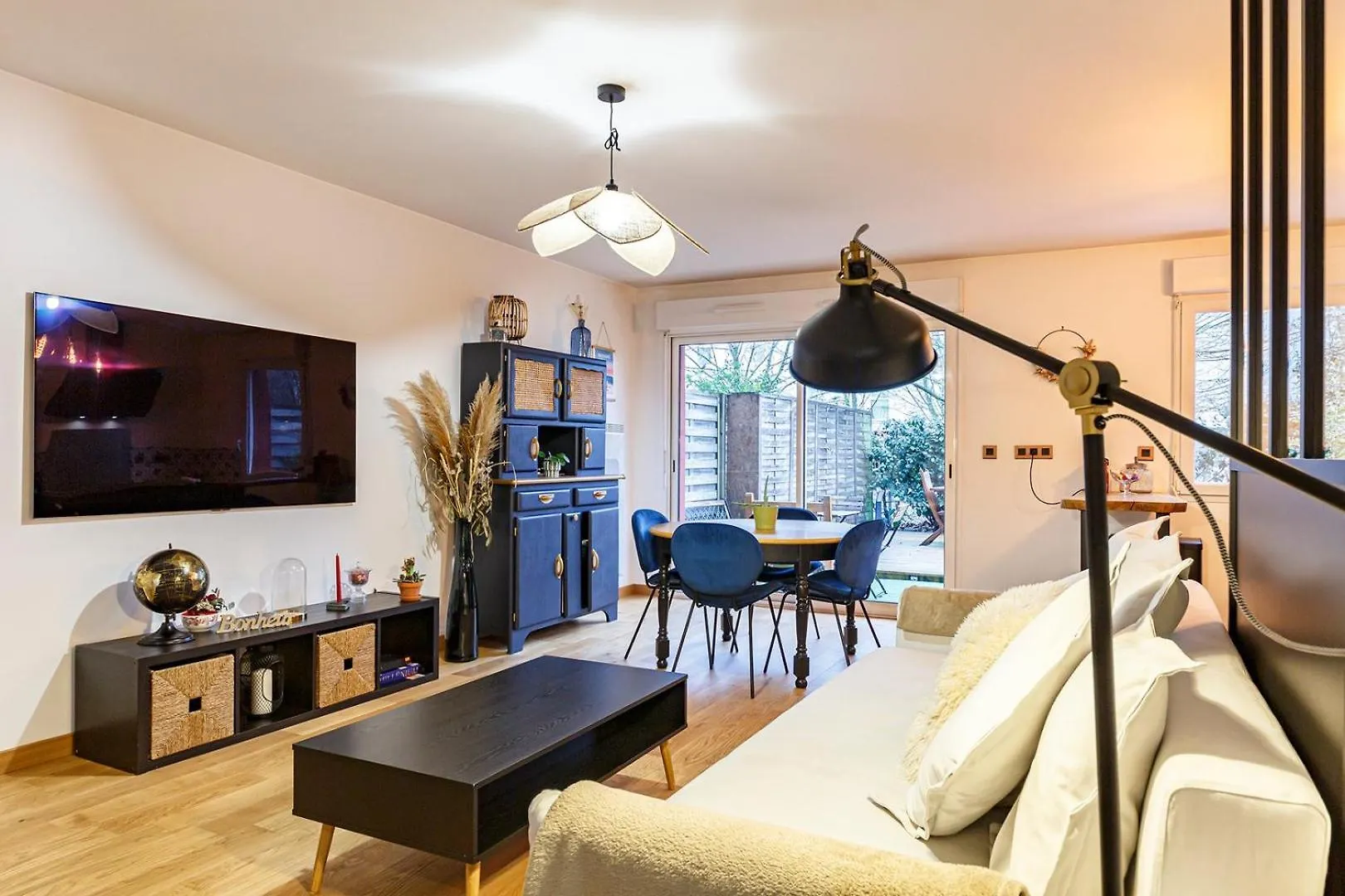 Le Saint Cyr - Bel Appartement, Parking & Terrasse Rennes France