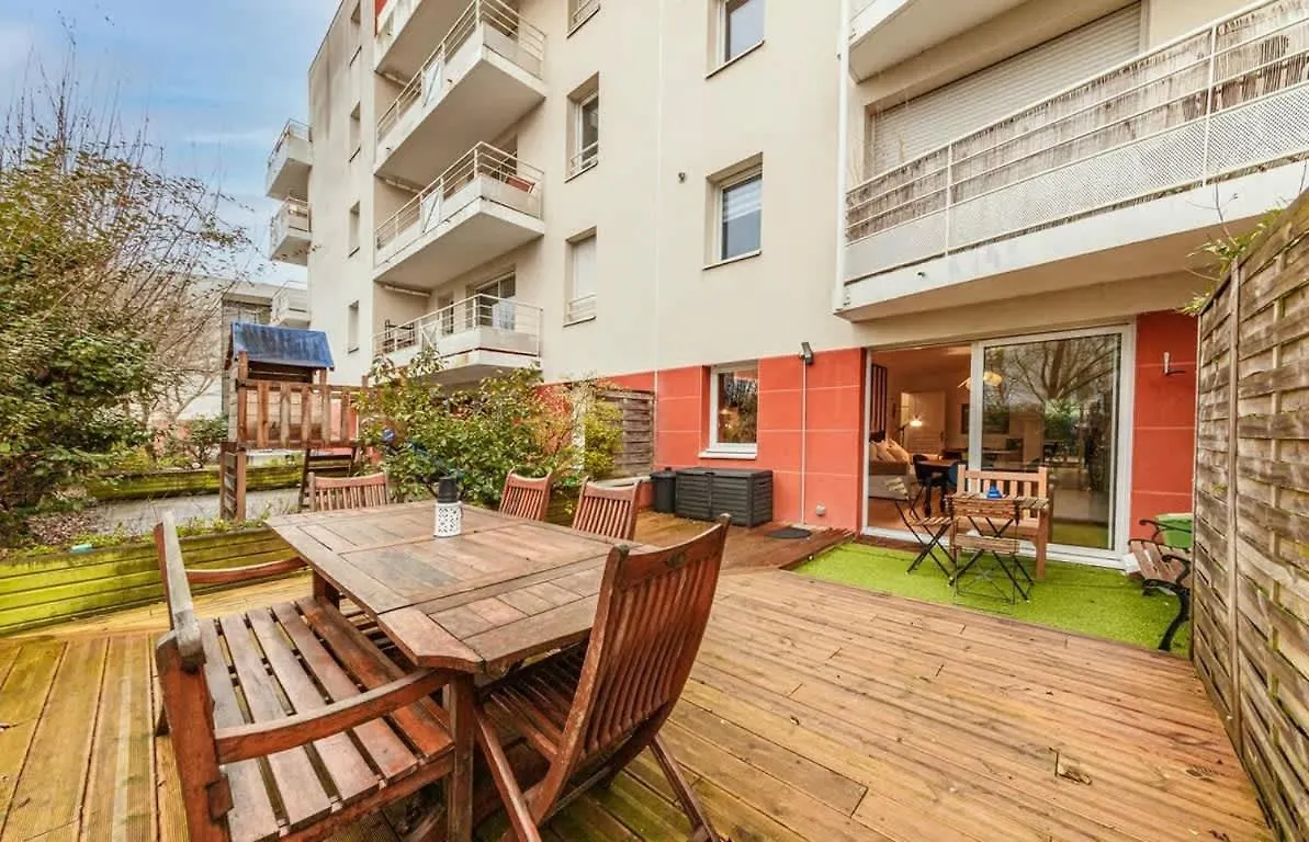 Appartamento Le Saint Cyr - Bel Appartement, Parking & Terrasse Rennes